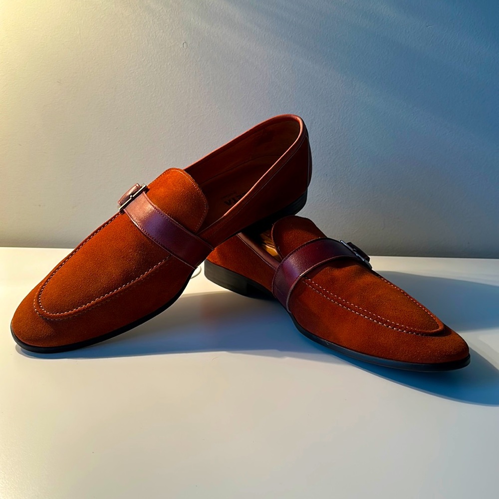 From Spain! Like New loafers in salmon color suede and leather strap.